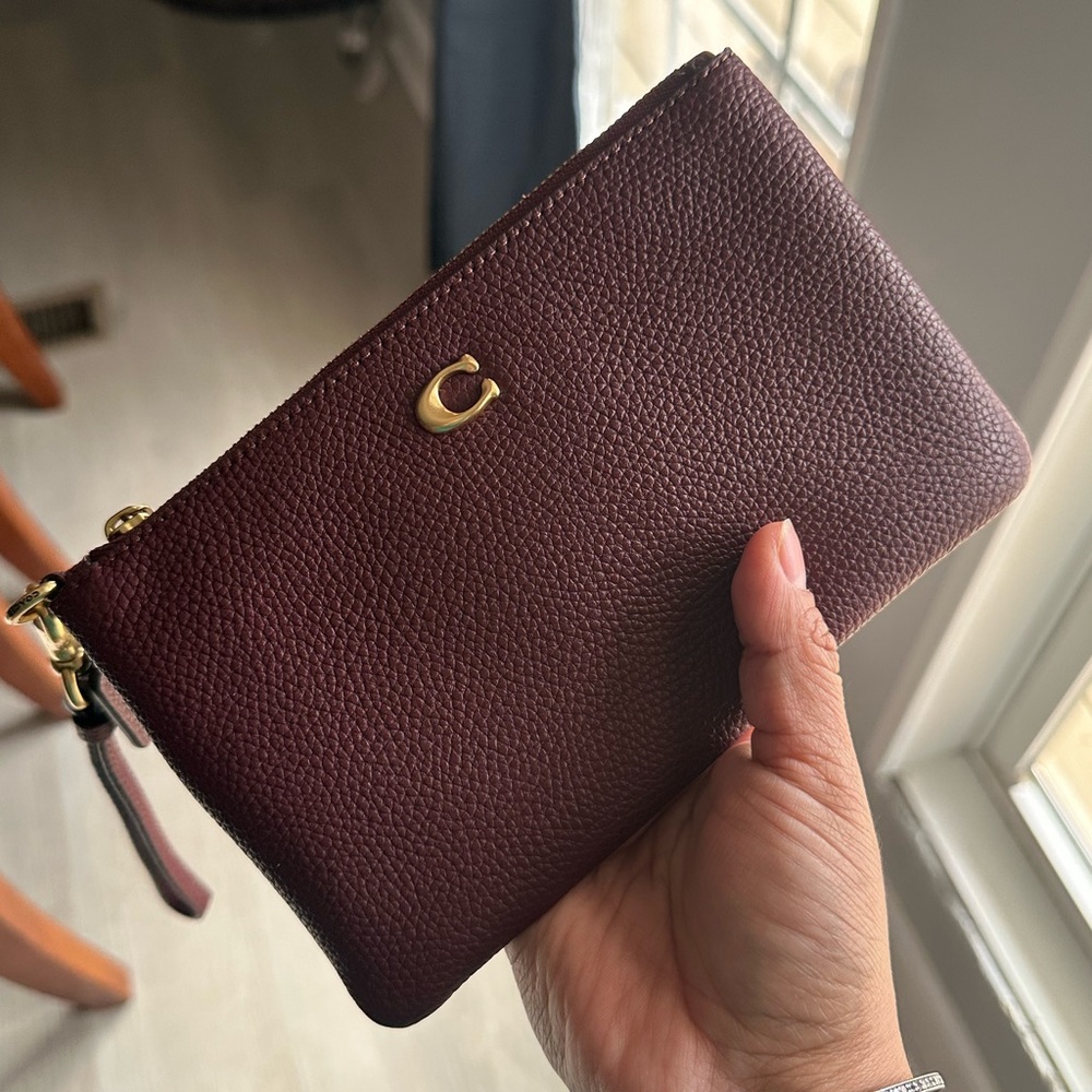 Coach Essential  Wristlet Wallet - Picture 3 of 10